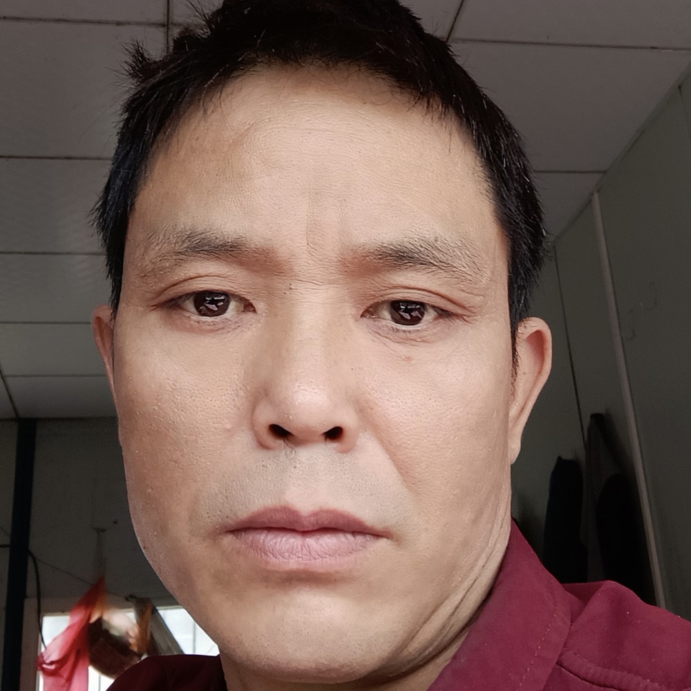 平湖吃醋细心的照片