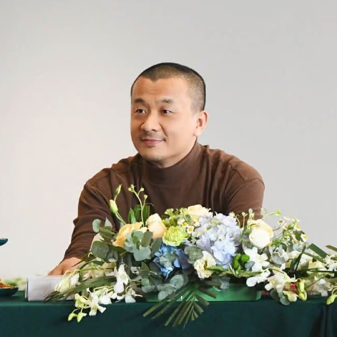 眼睛大与暖风的照片
