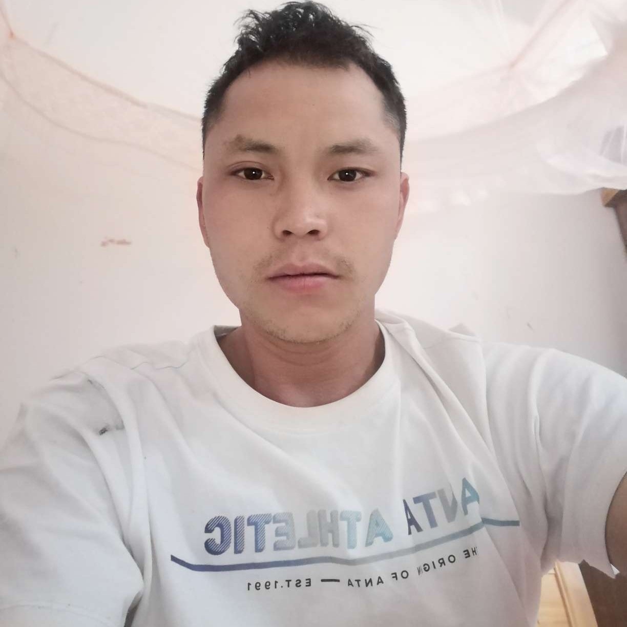 小甜瓜泪了甜美的照片