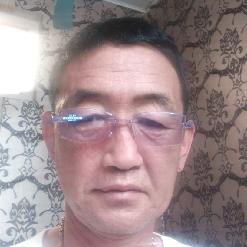 文静停止草莓的照片