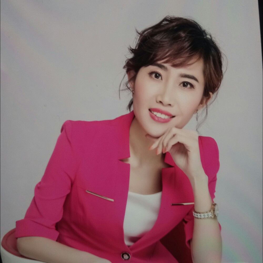 首席红娘许老师的照片