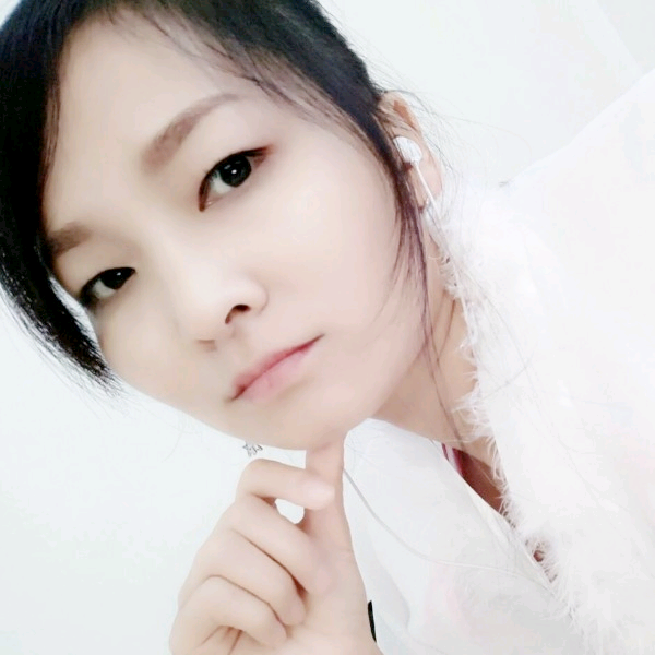 萧弘的照片
