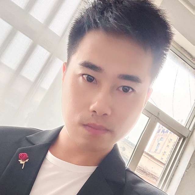 漫游怪兽的照片