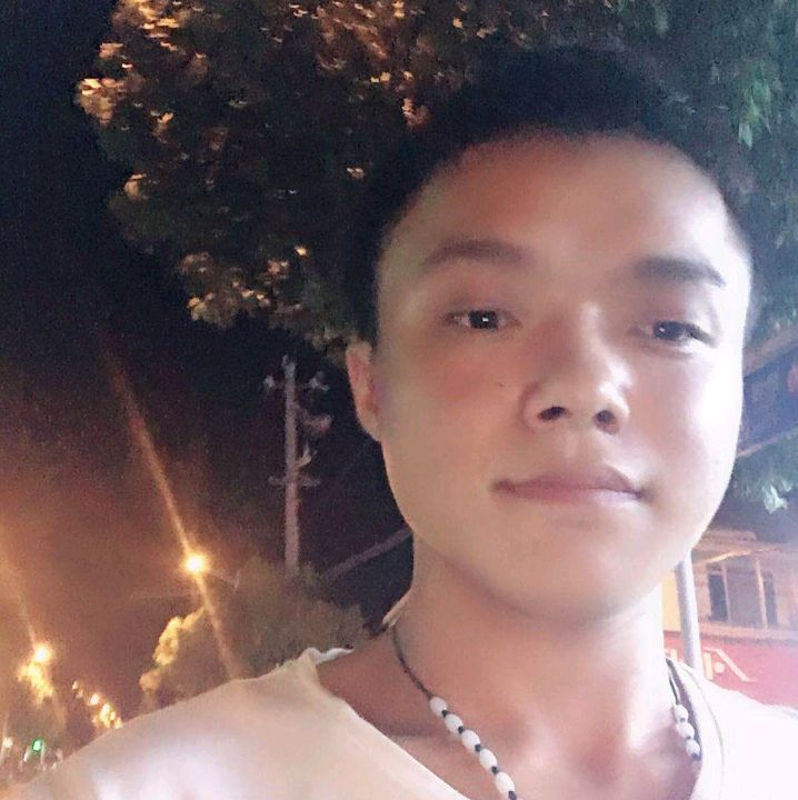搞怪泪了雨的照片
