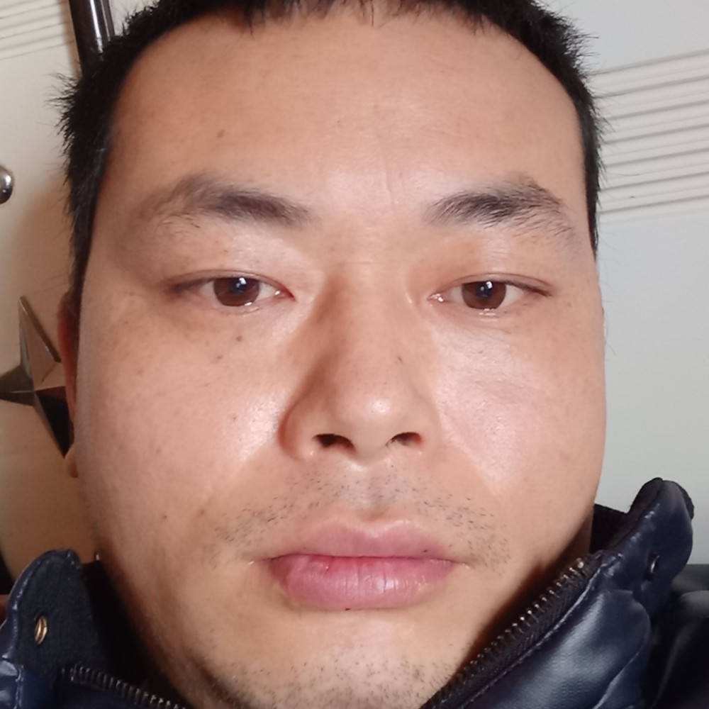 单身苦恋红酒的照片