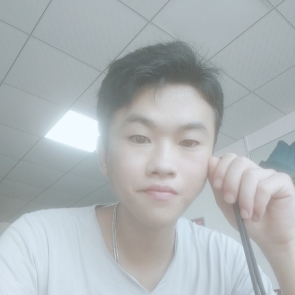 处男男的照片