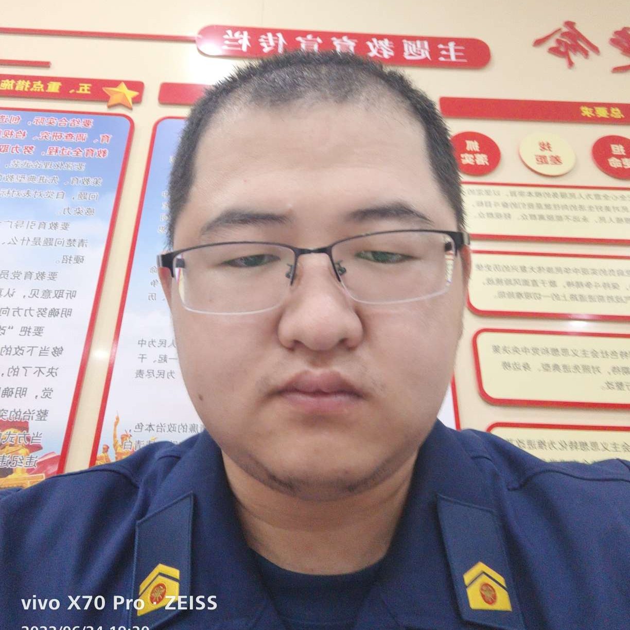 阿毛本尊的照片