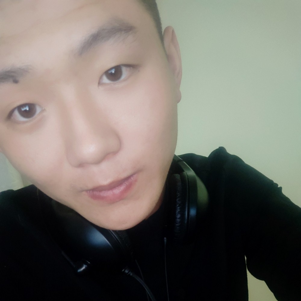 叶默的照片