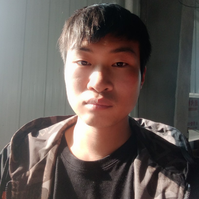 勤奋蹙眉抽屉的照片