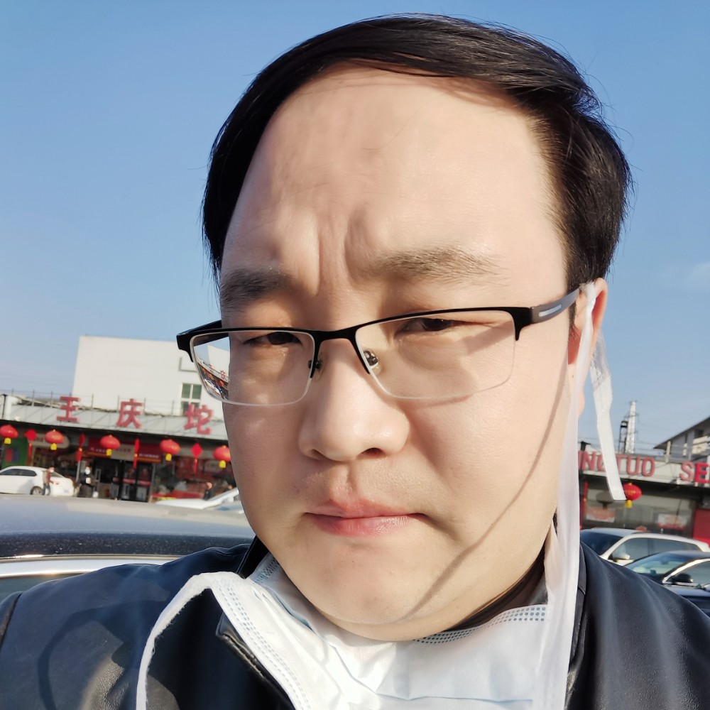 轱辘不转斯基的照片