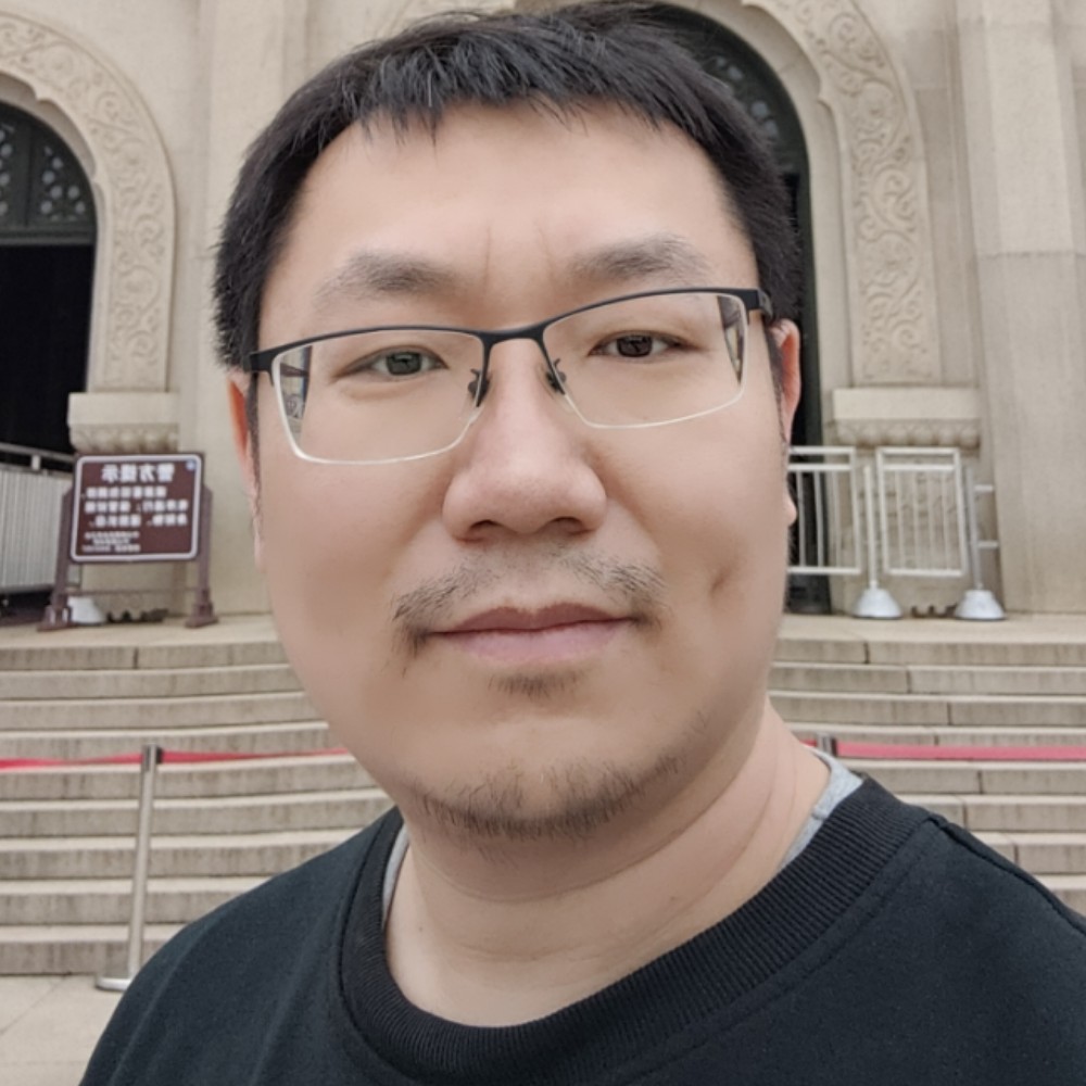 大叔回首壮观的照片