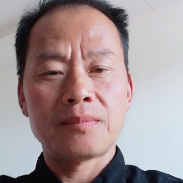 想人陪多么霓裳的照片