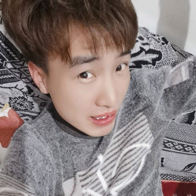 最后的蹙眉酸奶的照片