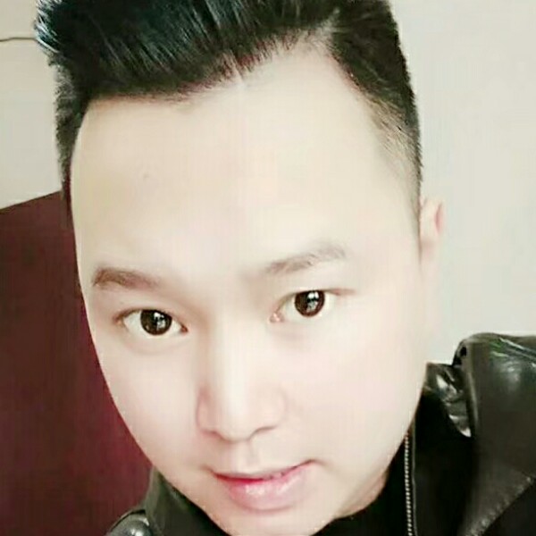 奋斗小伙欢的照片
