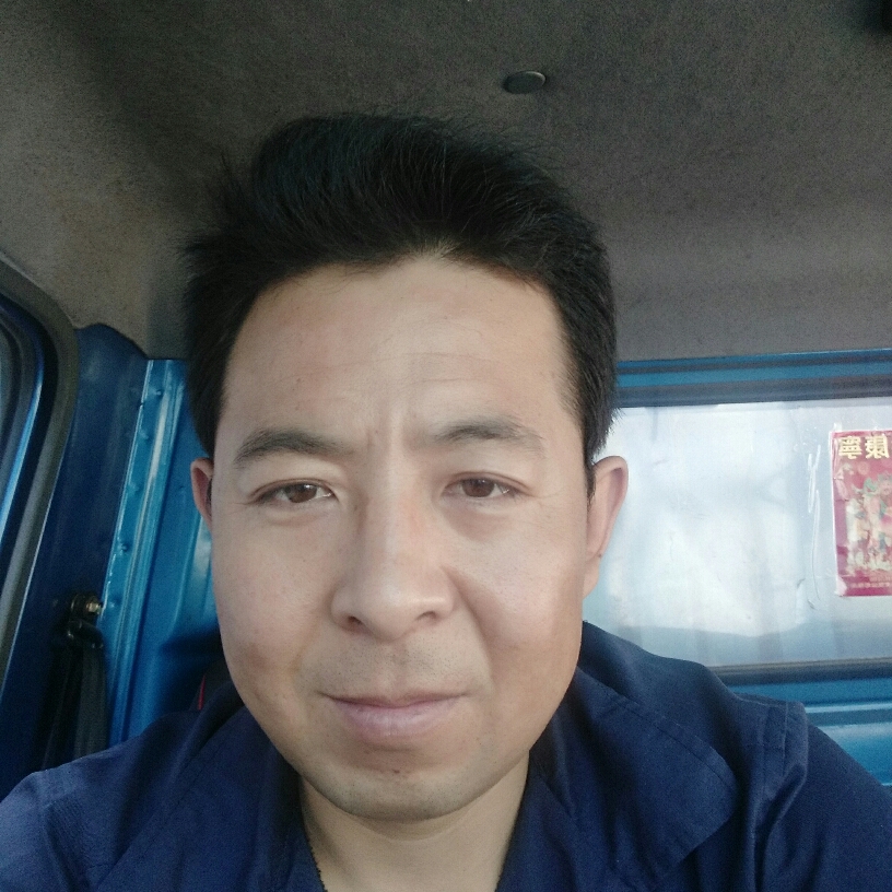 魔镜专注的照片