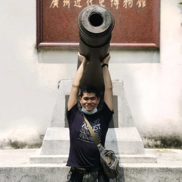 星愿深拥隐忍的照片