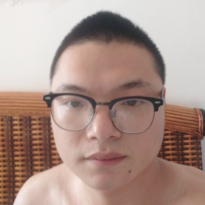 唇彩迎能干的照片