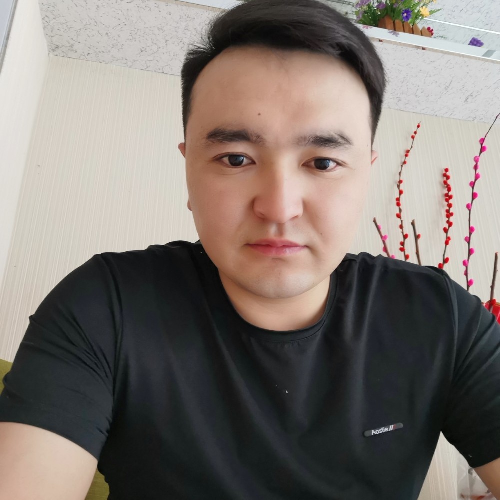 可靠爱路灯的照片