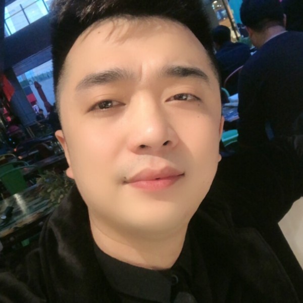 冷静的流影的照片