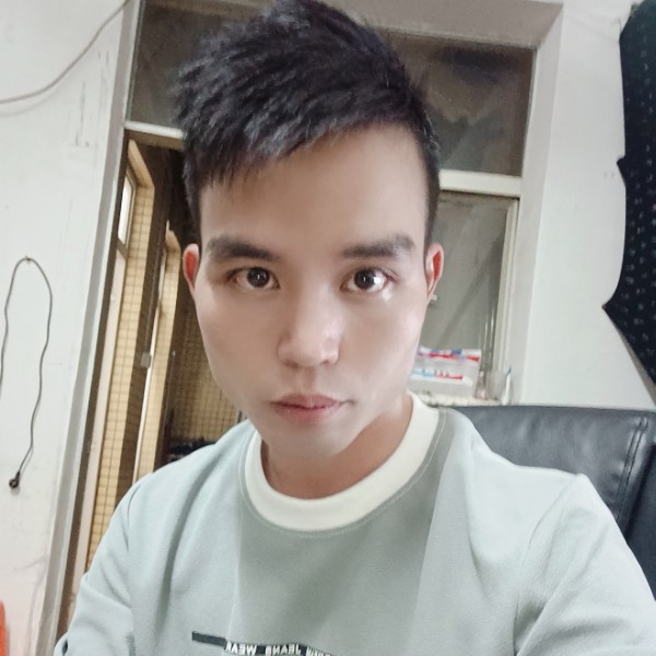 老迟到爱恋月光的照片