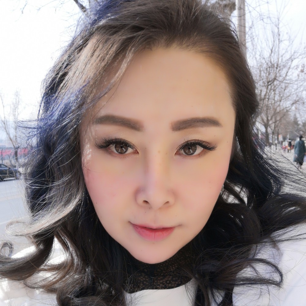 岳霏的照片