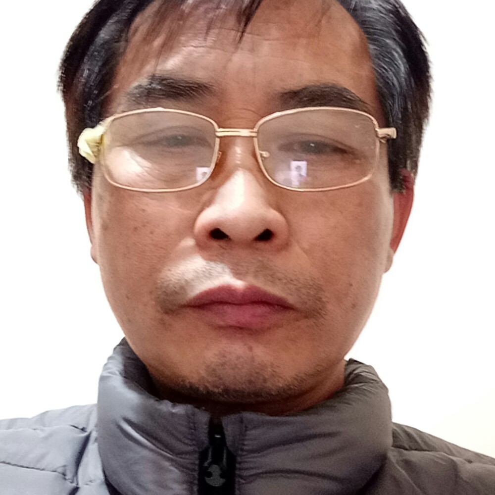 灵巧倾心书包的照片