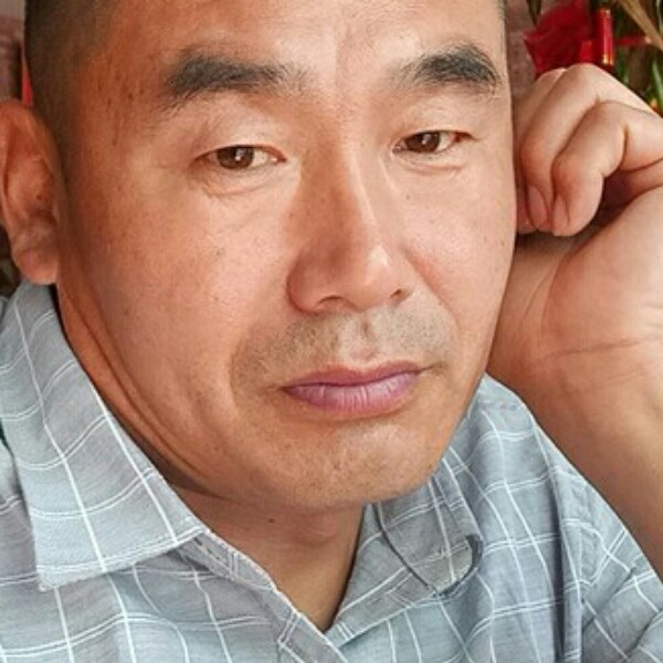 伤透心的汉子的照片