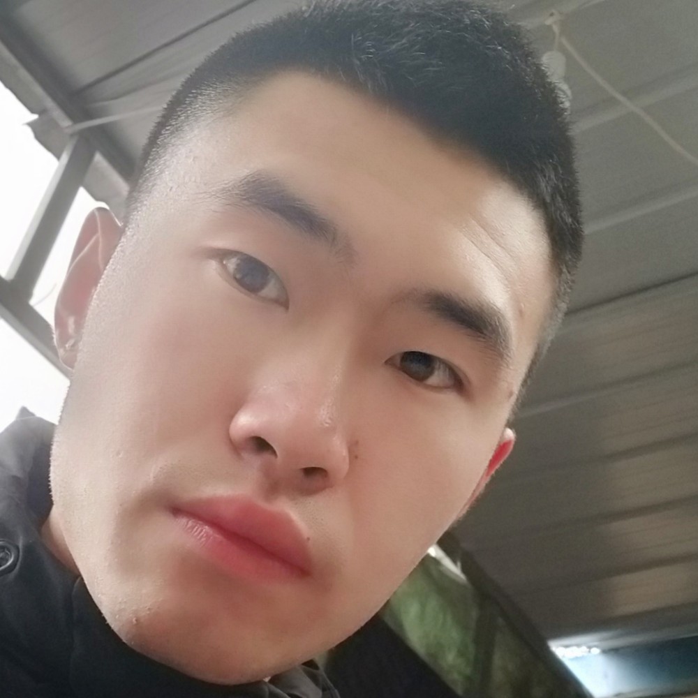 会说话的大叔的照片