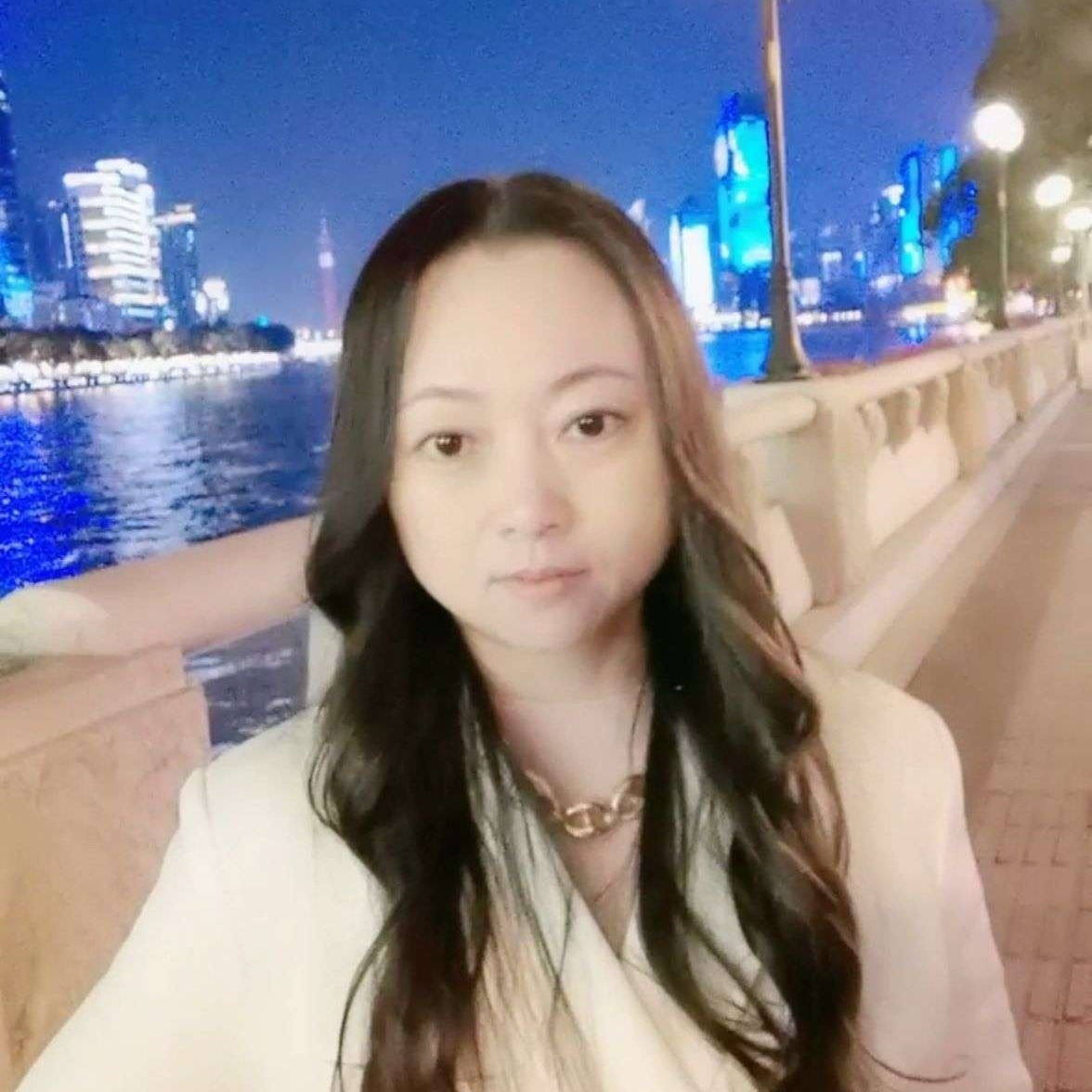 动听闻香菇的照片