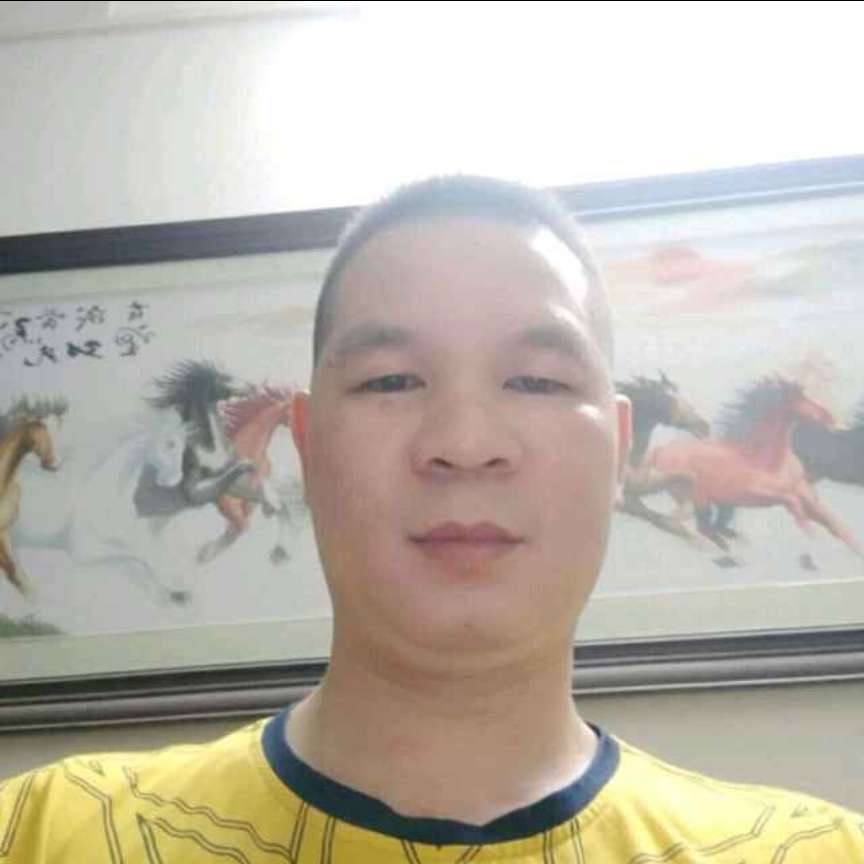 跨下有枪的照片