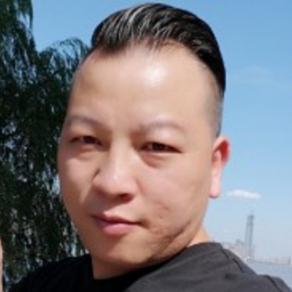邱鸿燊的照片