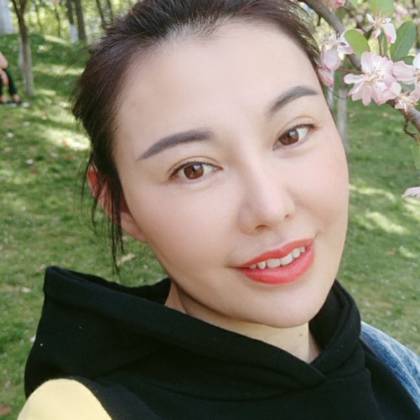 情动美满的照片