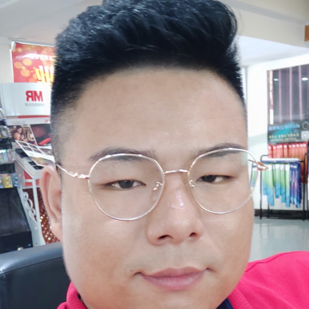 孤独扯路人的照片