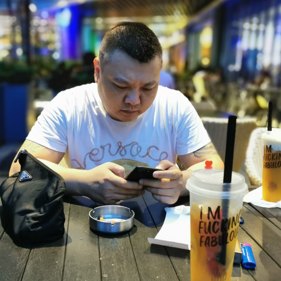 陌生的男人的照片