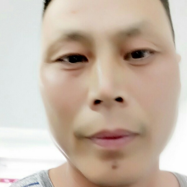放怀拥抱你l的照片