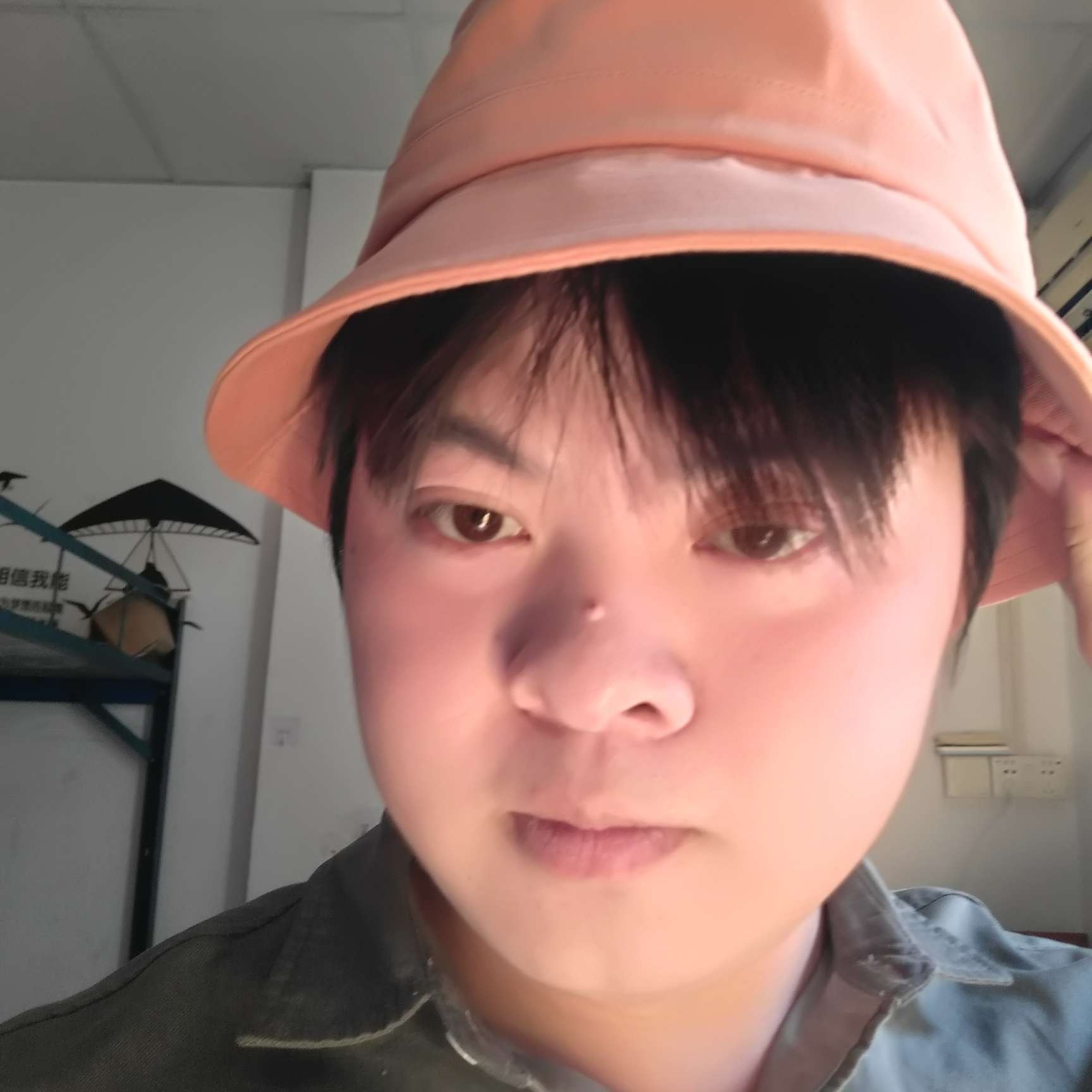 健忘等于信封的照片