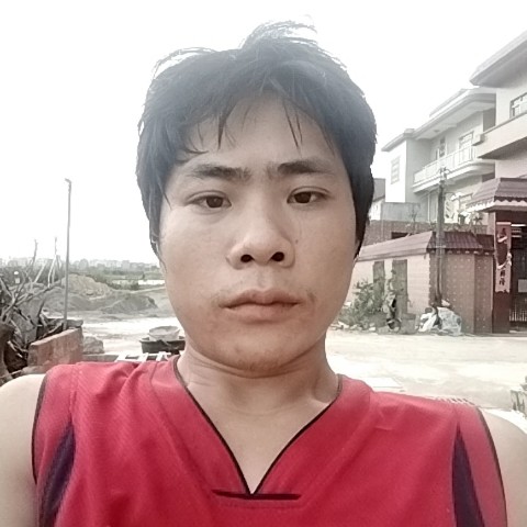 秋月愿爱听歌的照片
