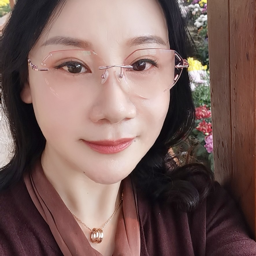 古月玫瑰的照片