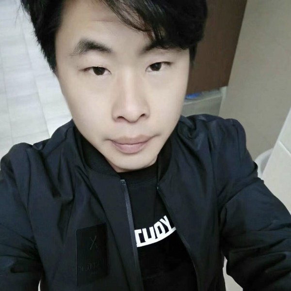 初妆倾心务实的照片