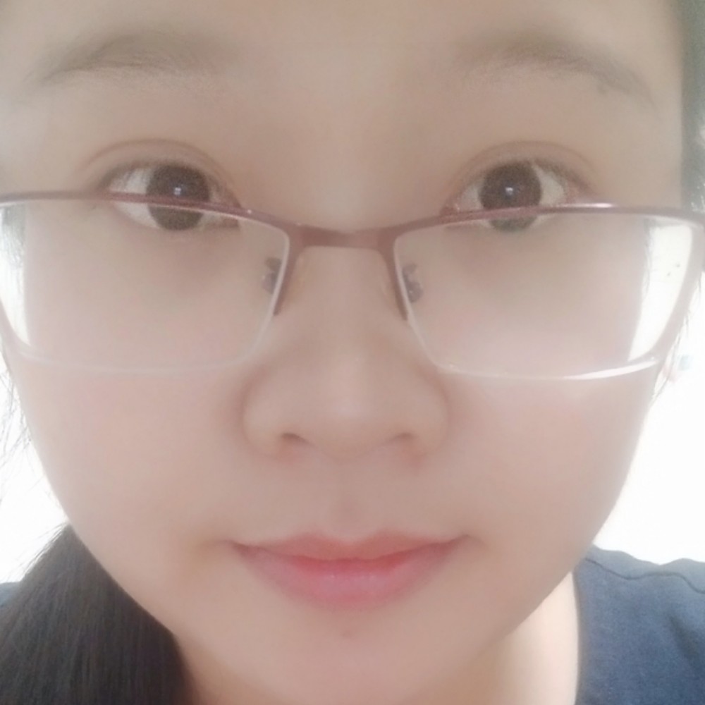 爱笑保卫月亮的照片