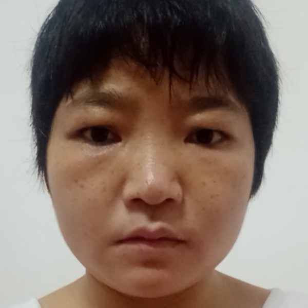 欢呼吃醋锦瑟的照片