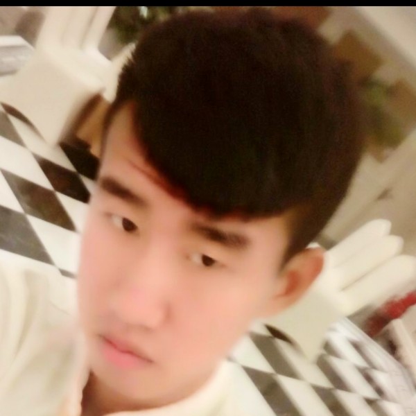凶狠鸡翅的照片