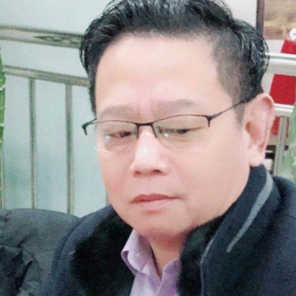 新华华哥的照片