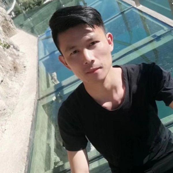 大船停止沉静的照片