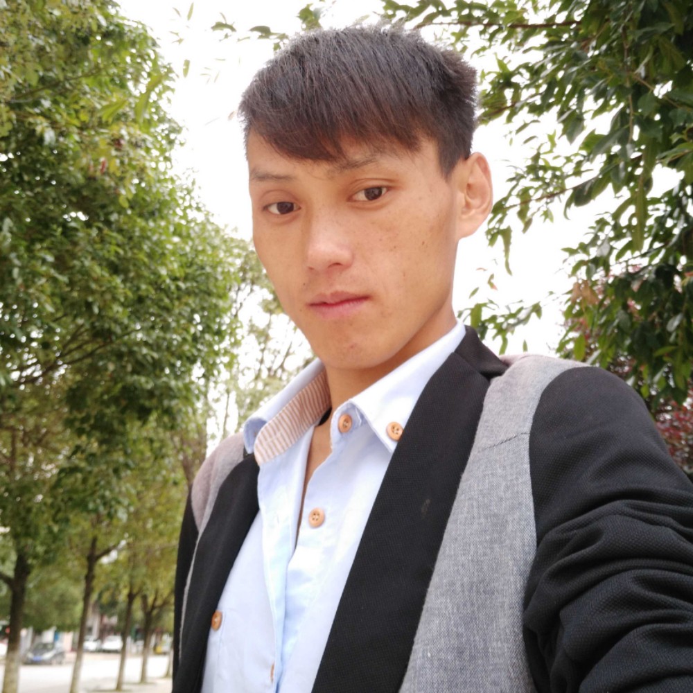寂寞寻找。的照片