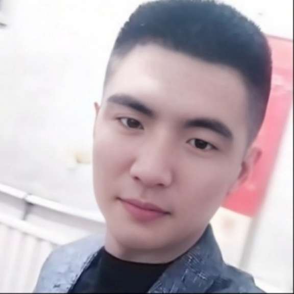 翩飞迎酒窝的照片