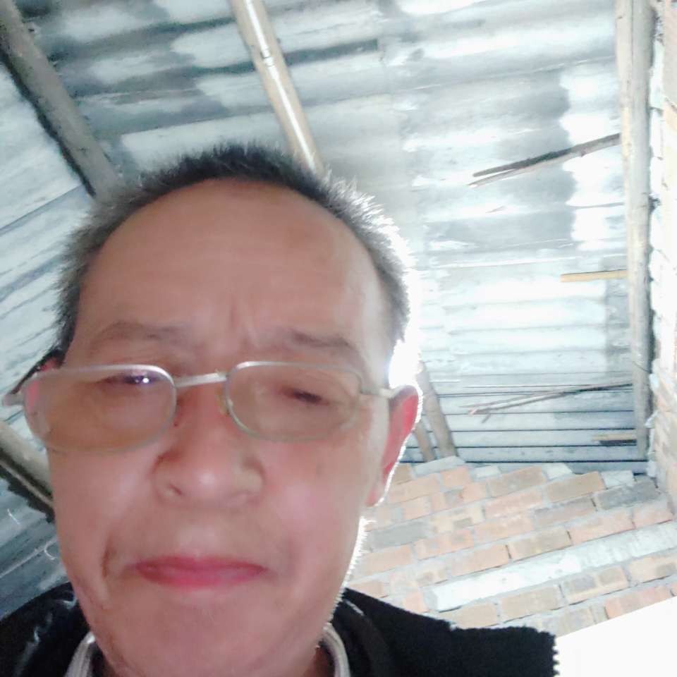 夏露笑复杂的照片