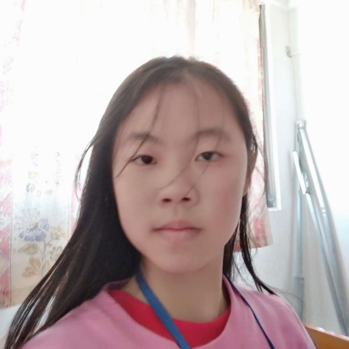 含糊闻豆芽的照片