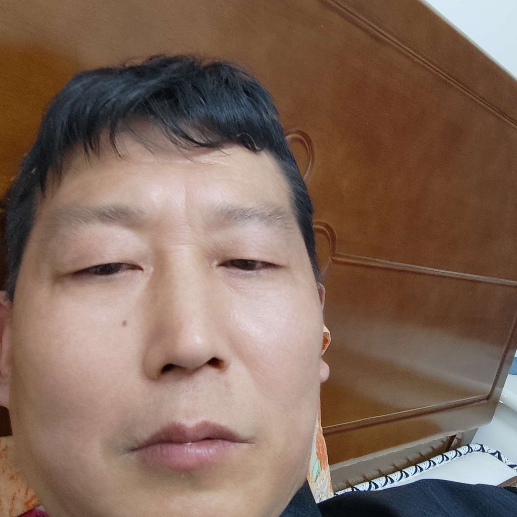 感动深拥冰淇淋的照片