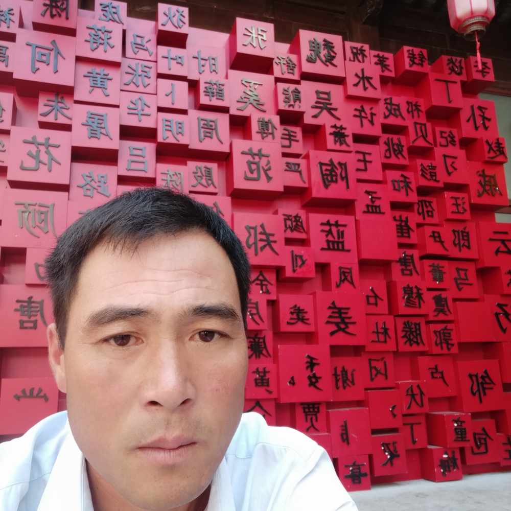 淡定保卫万宝路的照片